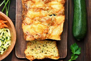 Gâteau aux courgettes, ricotta et noix de cajou
